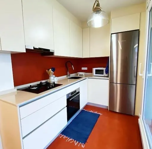 Апартаменты Piso Centrico Con Terraza Amplia Y Garaje Виго